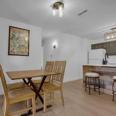 Condo Near Downtown Austin! 外观 照片